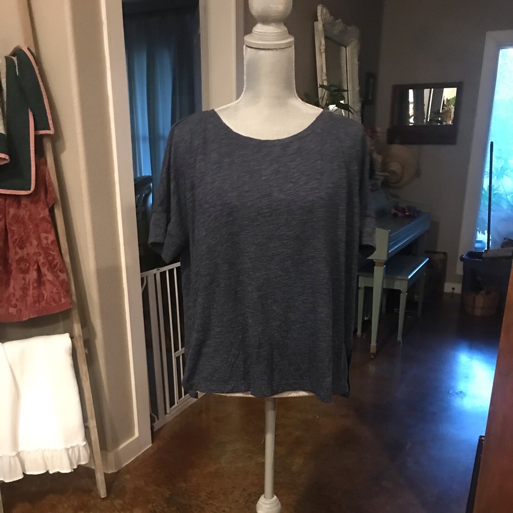 Bluish-purple & Short-Sleeve Top